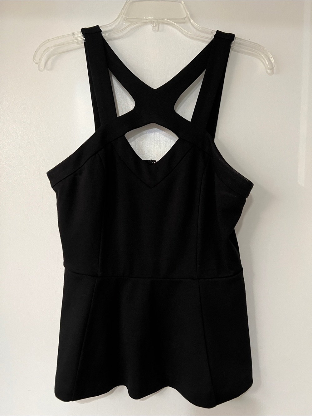 Guess Black Peplum Sleeveless Top with Sexy Crisscross Front VNeck Size Medium